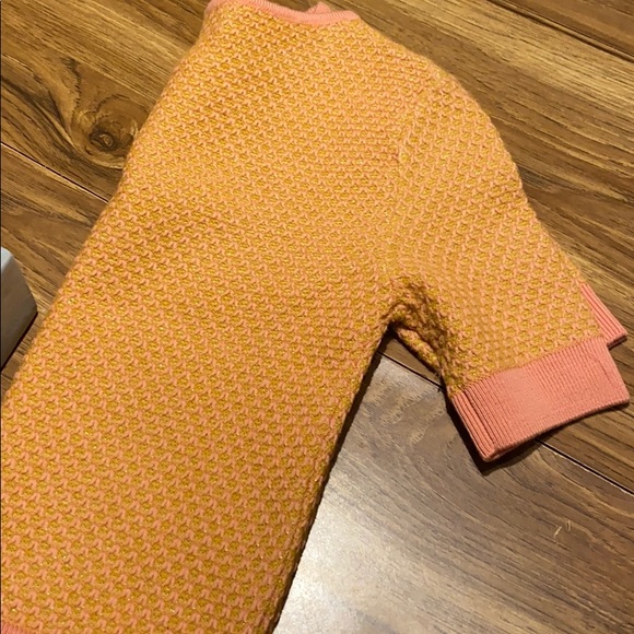 Like new H&M short sleeved wool sweater - Picture 5 of 6